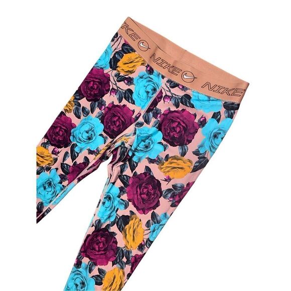 GREAT CONDITION WOMEN 2 piece NIKE Women's Icon Clash Mid-Rise leggings and NIKE - Picture 6 of 15